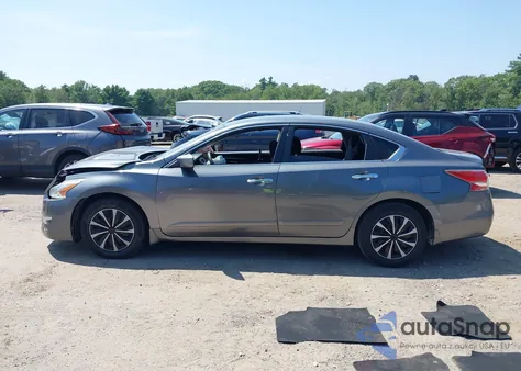 2015 Nissan Altima 2.5 S from USA, damaged, VIN 1N4AL3AP1FN916521